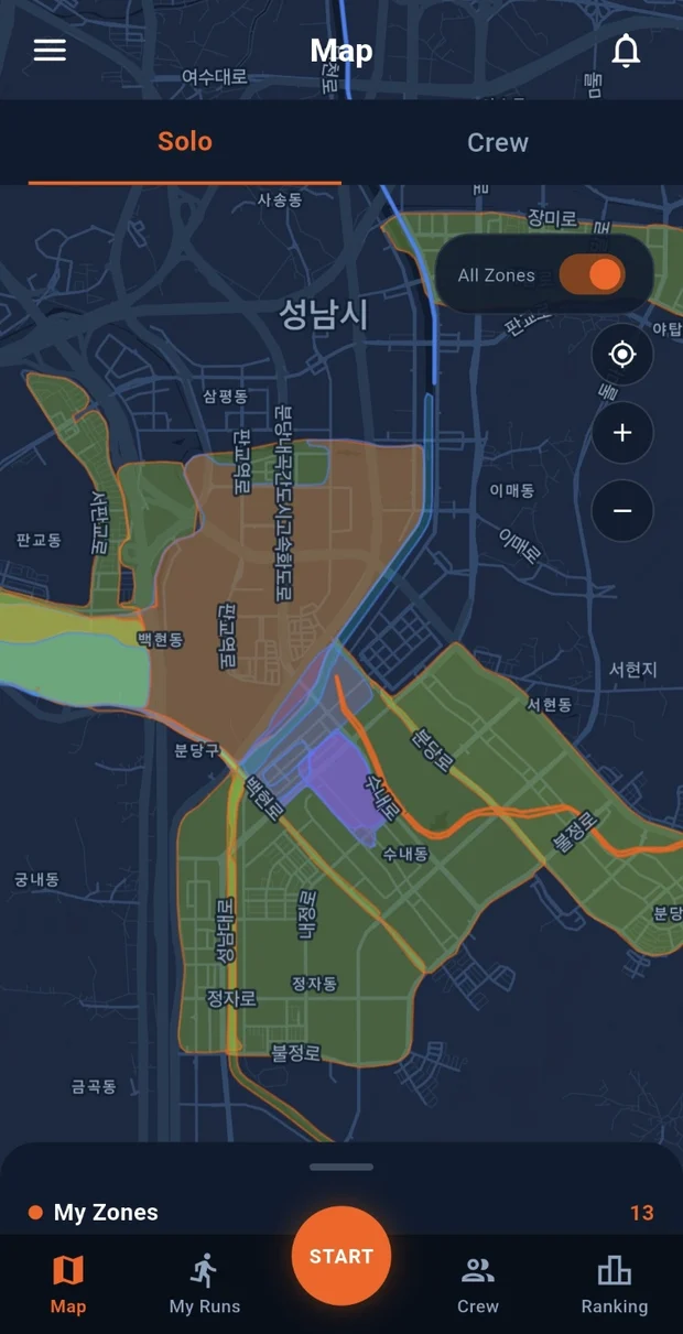 RunPlash map screen: your zones and rival runners' zones shown in color over the city